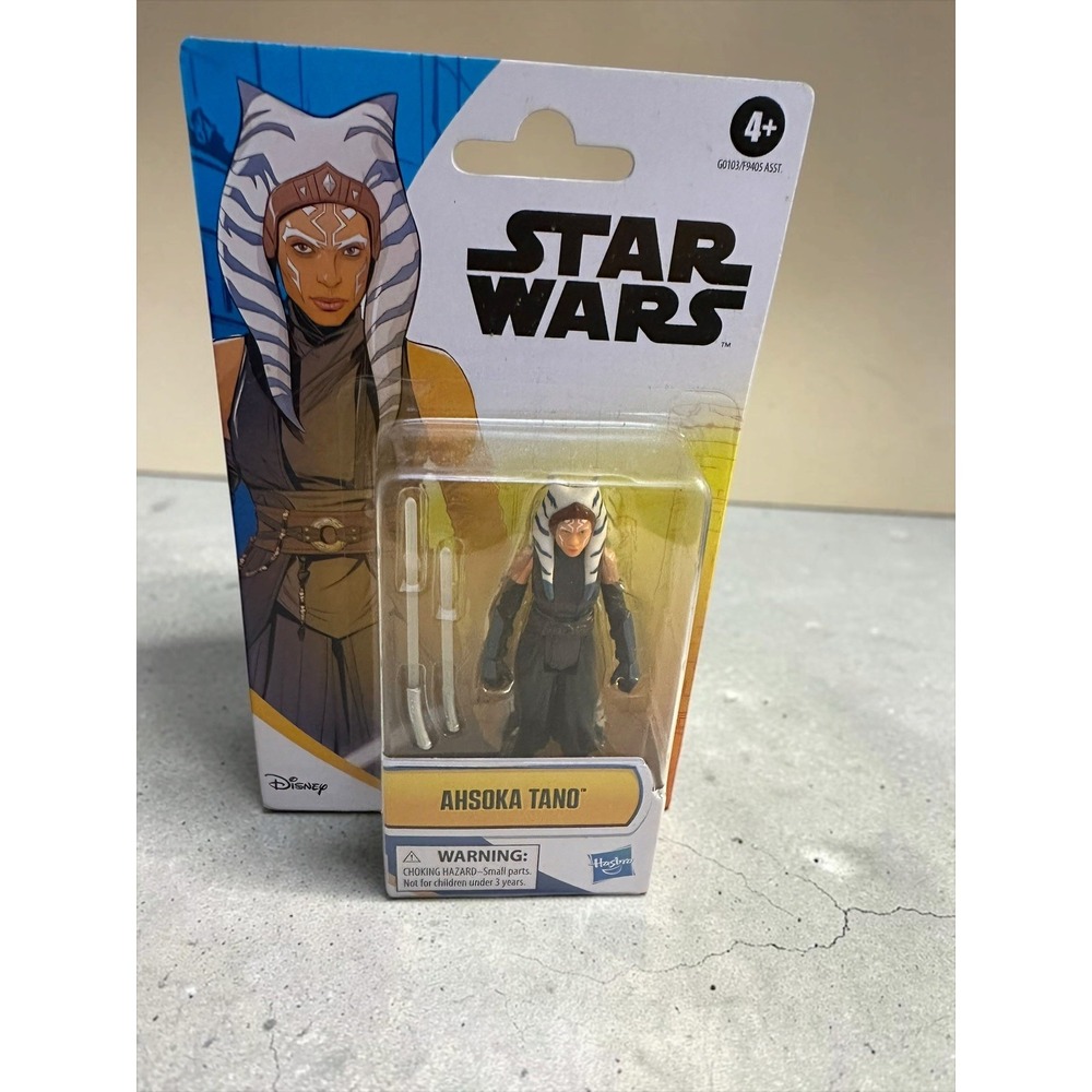 STAR WARS Epic Hero Series Ahsoka Tano 4-Inch Action Figure 2 Lightsabers